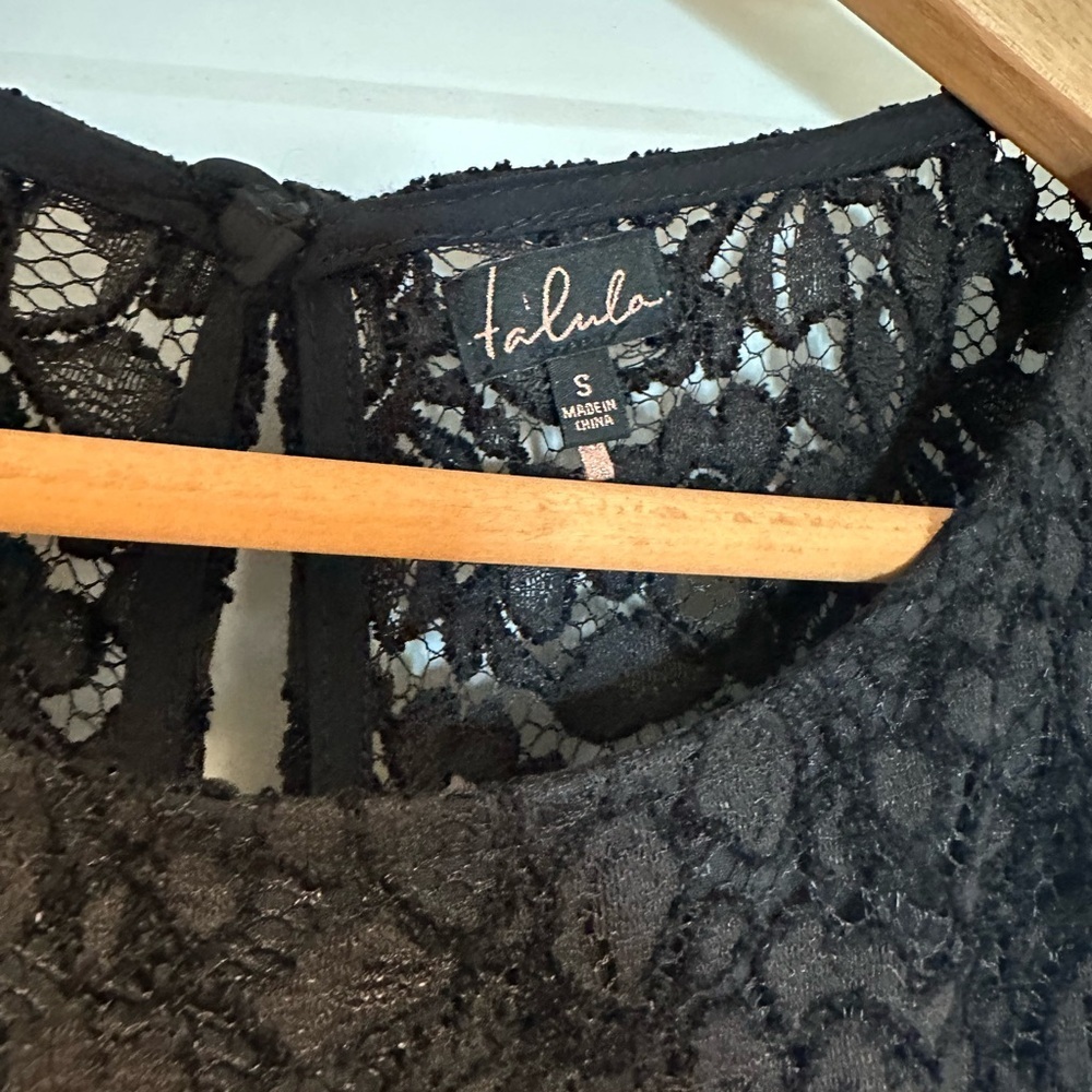 Talula Black Lace Cap Sleeve Blouse - Picture 3 of 3